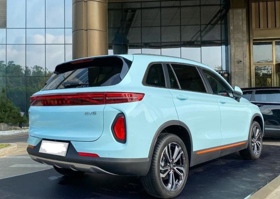 5 Door 5 Seat Midsize SUV Skyworth EV6 520 Travel Edition