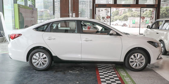 Front Wheel Drive Changan Automobile ChangAn Eado EV460 4 Door 5 Seat
